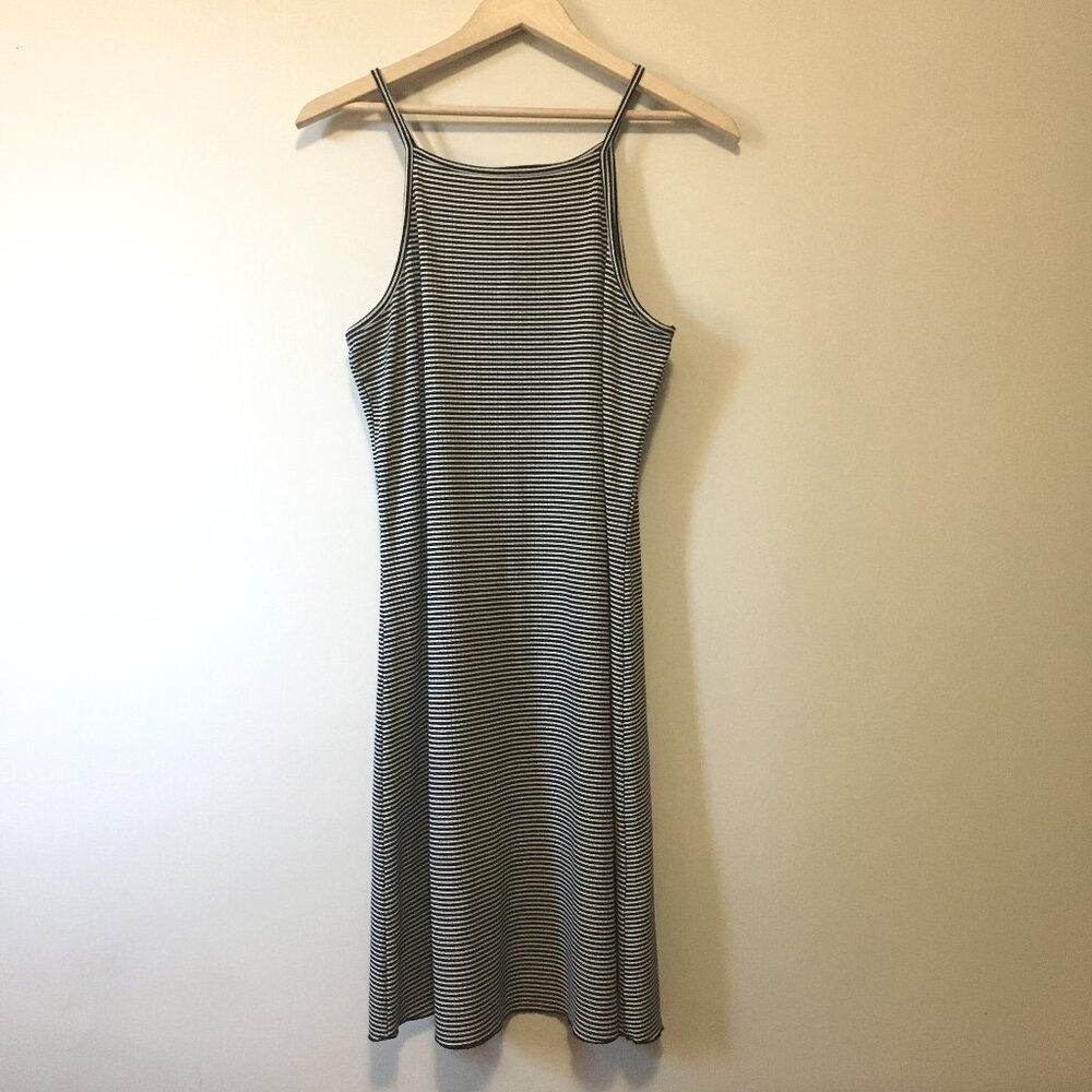 Vero Moda Waddison Pinstripe Keyhole Thin Strap Midi Dress - Large